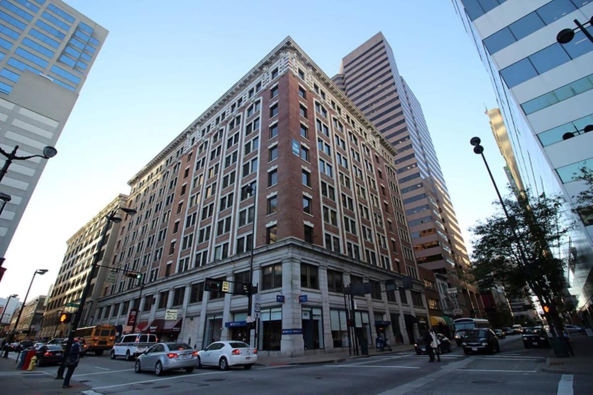 Walk Score Of 98 Perfect Downtown Location